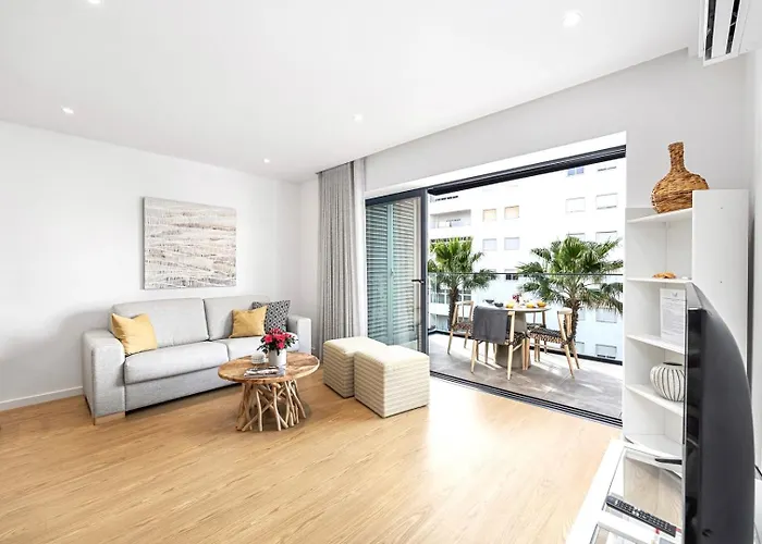 Stylish Modern Beachside With Pool & Seaview Lejlighed Quarteira