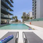 Stylish Modern Beachside With Pool & Seaview Апартаменты Картейра