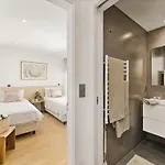 Stylish Modern Beachside With Pool & Seaview * Quarteira